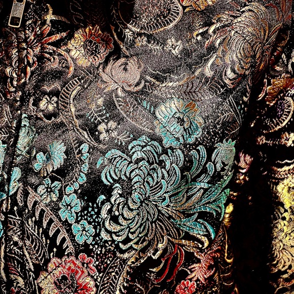 Chico's SIZE 3 multi colored metallic SUIT jacket. Zipper front Gorgeous! - Picture 3 of 3